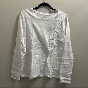 Time and Tru Classic White Long Sleeve Tee